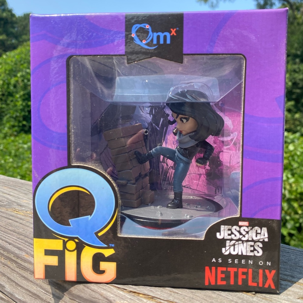 Jessica Jones Q Fig Loot Crate Exclusive Collectible